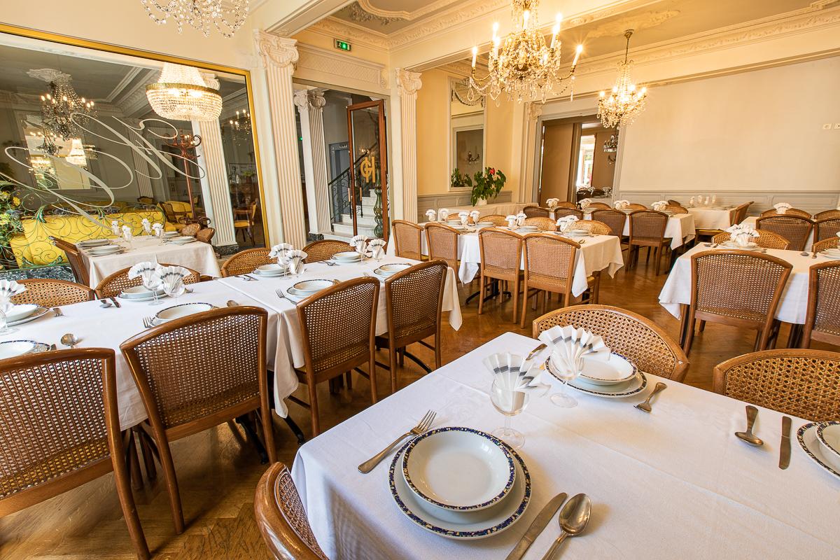 Gloria & Avenue Hotel Lourdes