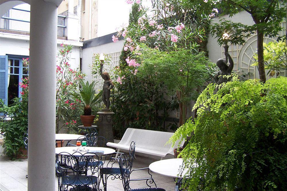 Gloria & Avenue 3*